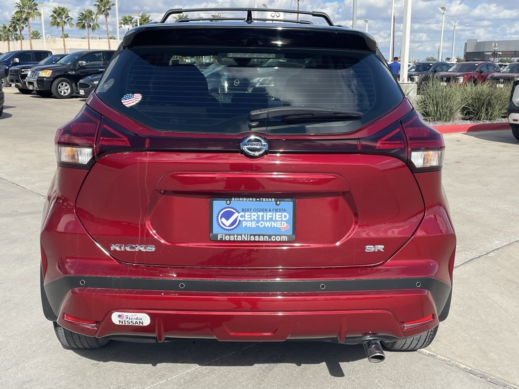 2021 Nissan Kicks SR photo 4
