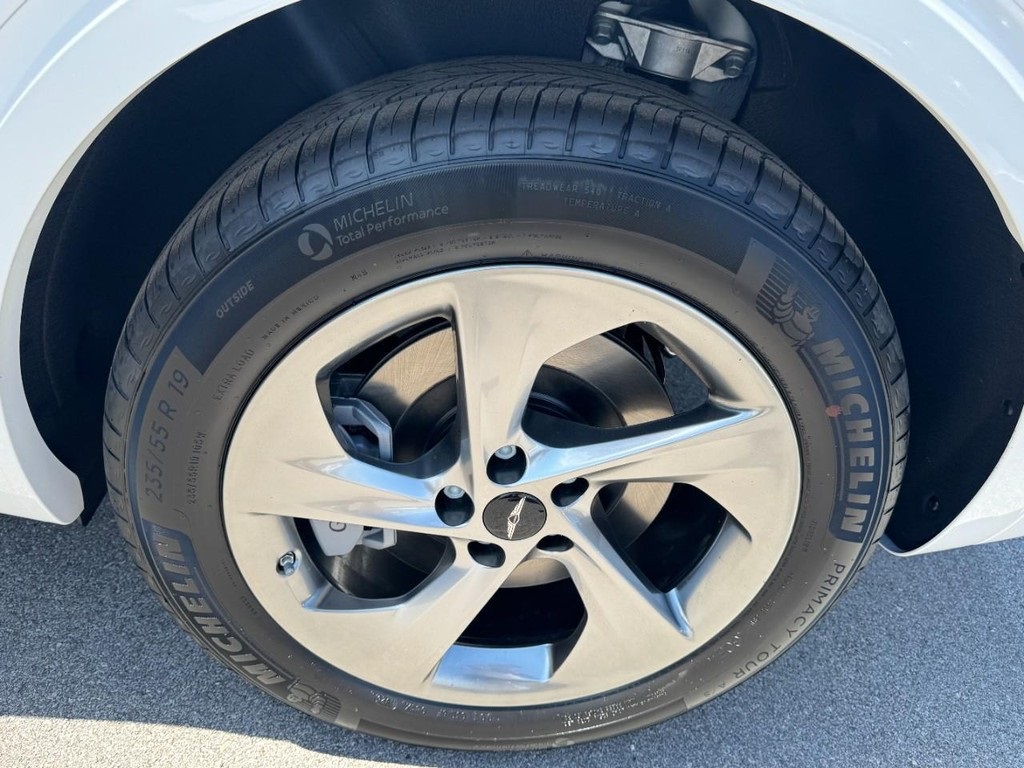 2026 Genesis GV70 2.5T Select photo 6