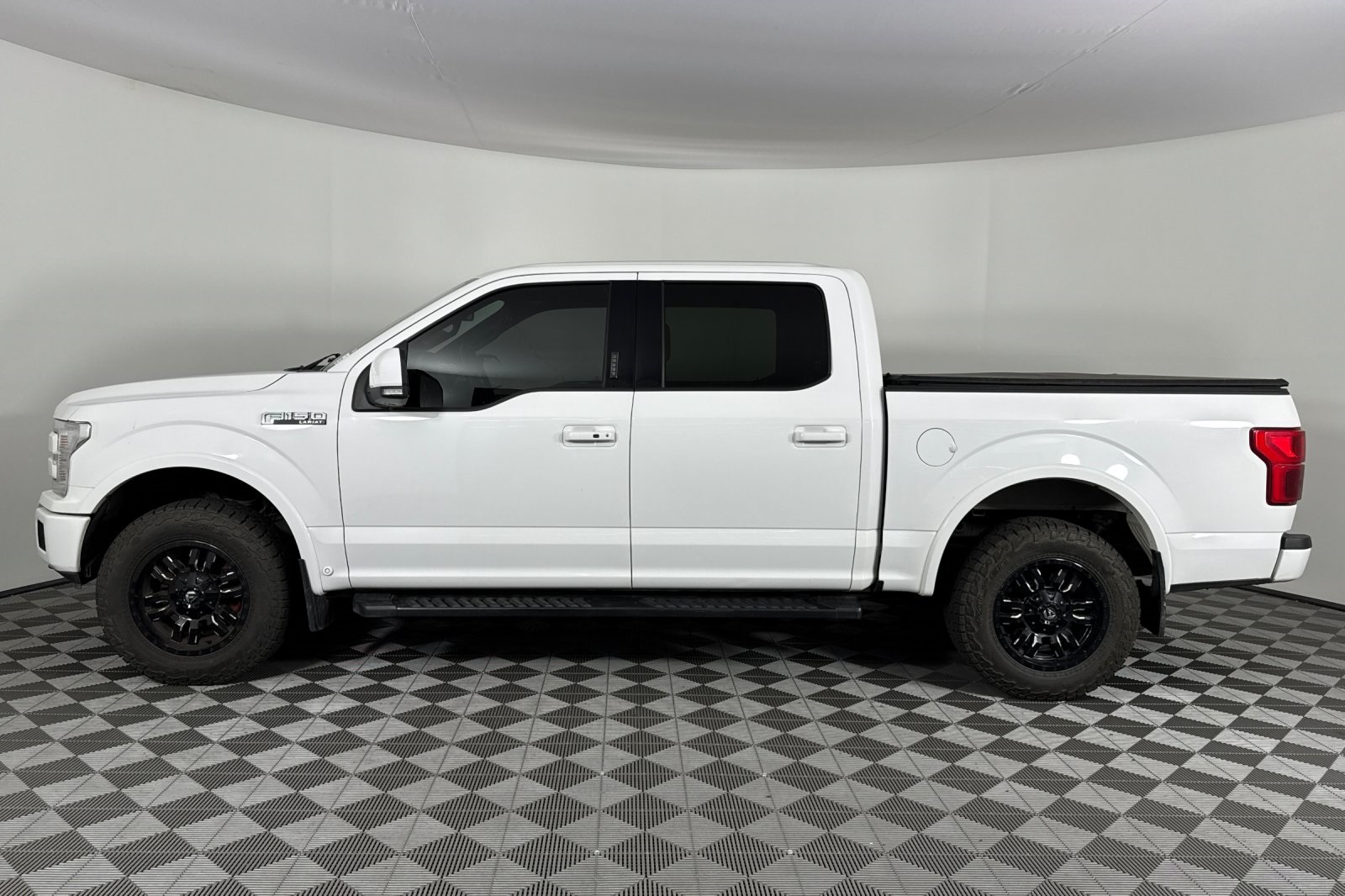 2019 Ford F-150 Lariat photo 7