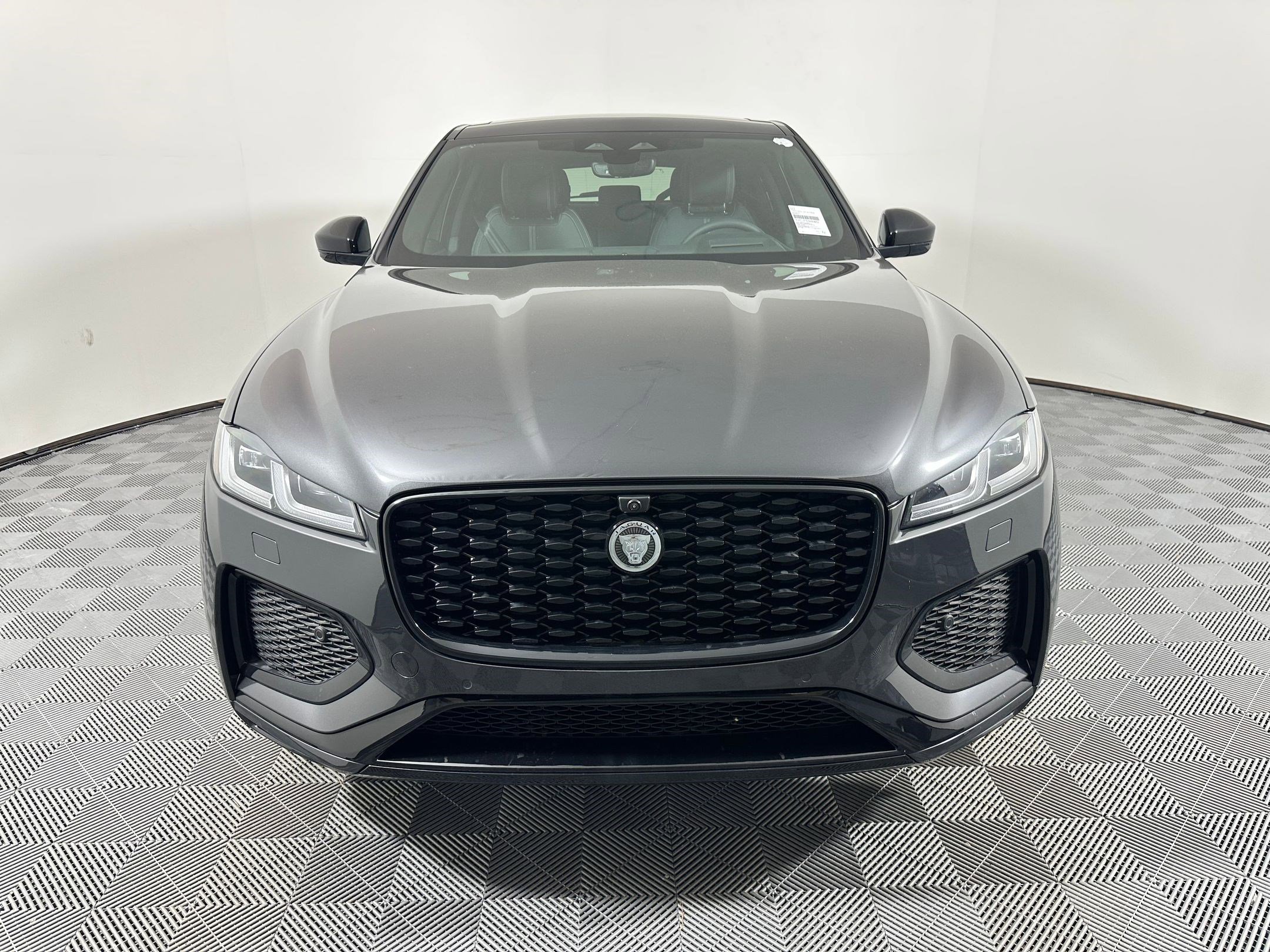 2026 Jaguar F-PACE P250 R-Dynamic S photo 4