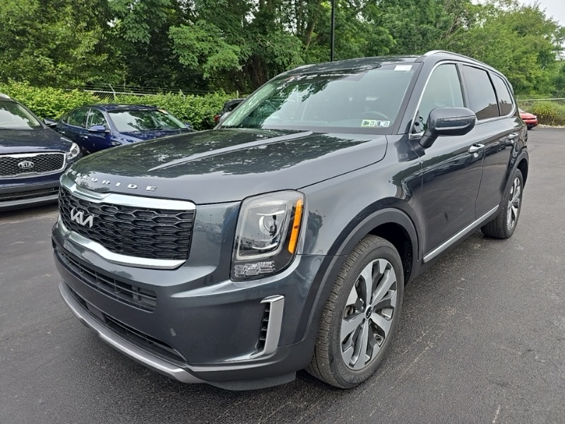 2022 Kia Telluride S photo 3