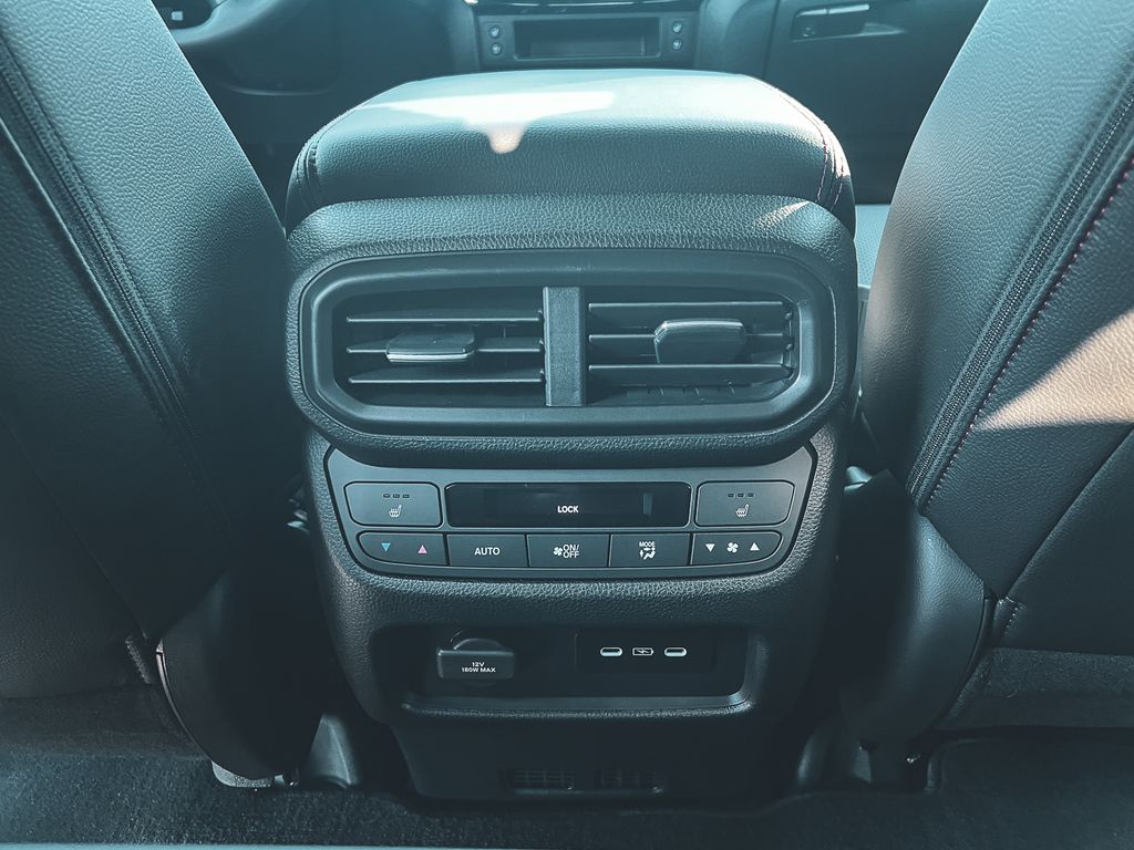 2025 Honda Ridgeline Black Edition photo 31