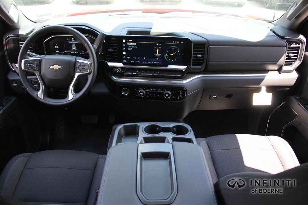 2022 Chevrolet Silverado 1500 LT photo 22