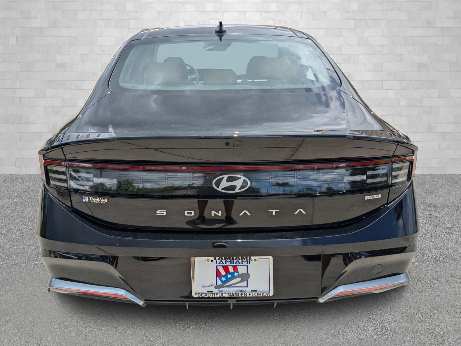 2024 Hyundai Sonata Hybrid Limited photo 3