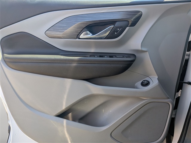 2023 Gmc Terrain SLE photo 22