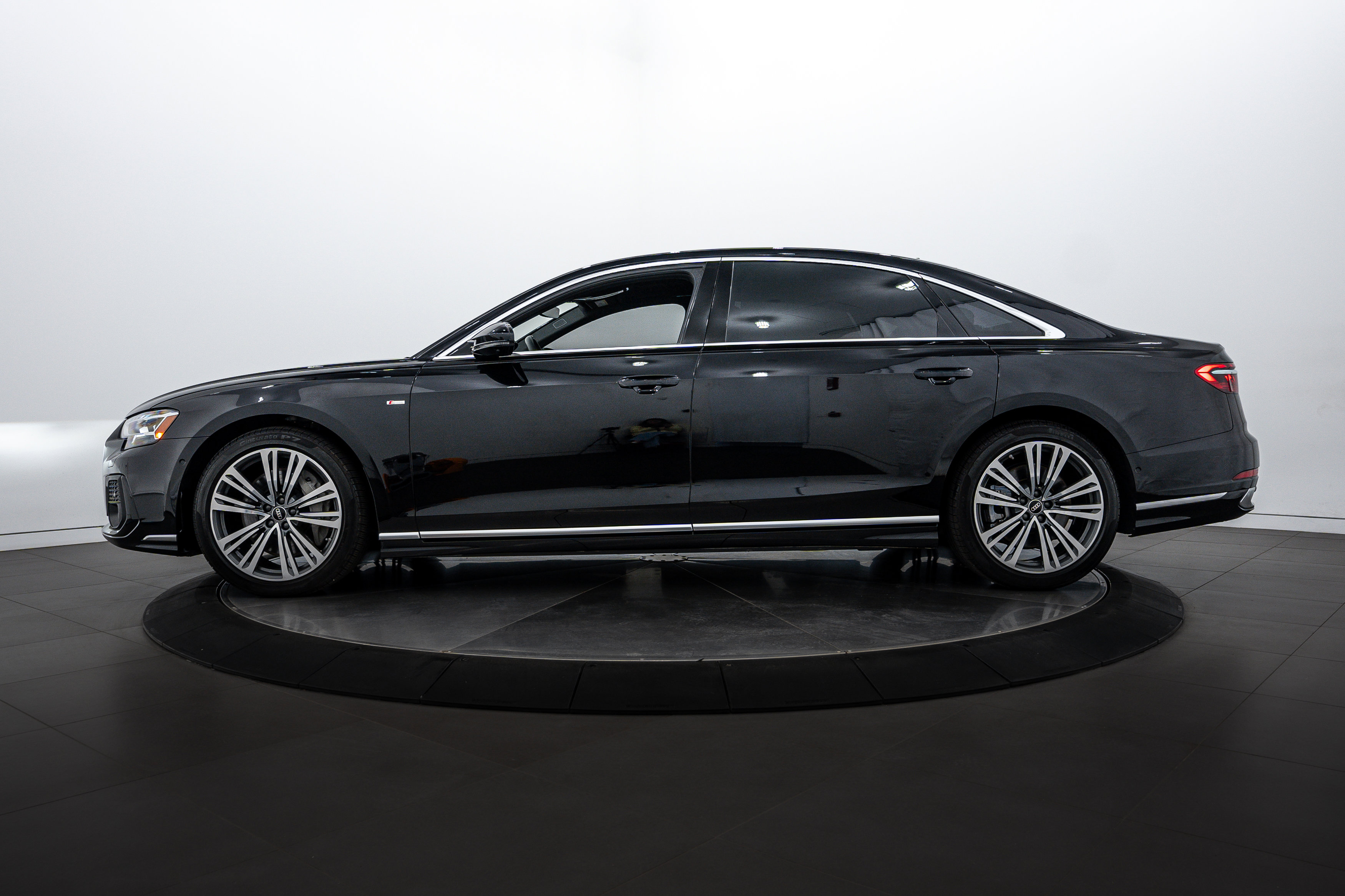 2024 Audi A8 L Quattro photo 7