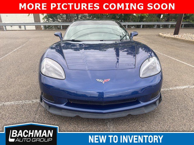 2005 Chevrolet Corvette photo 2