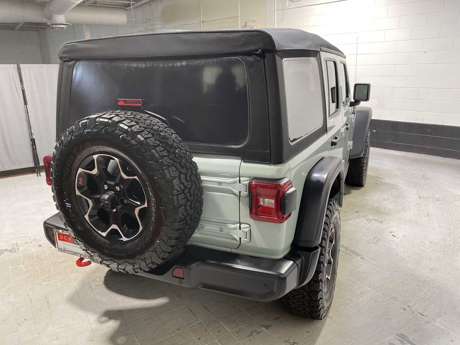 2023 Jeep Wrangler Rubicon photo 24