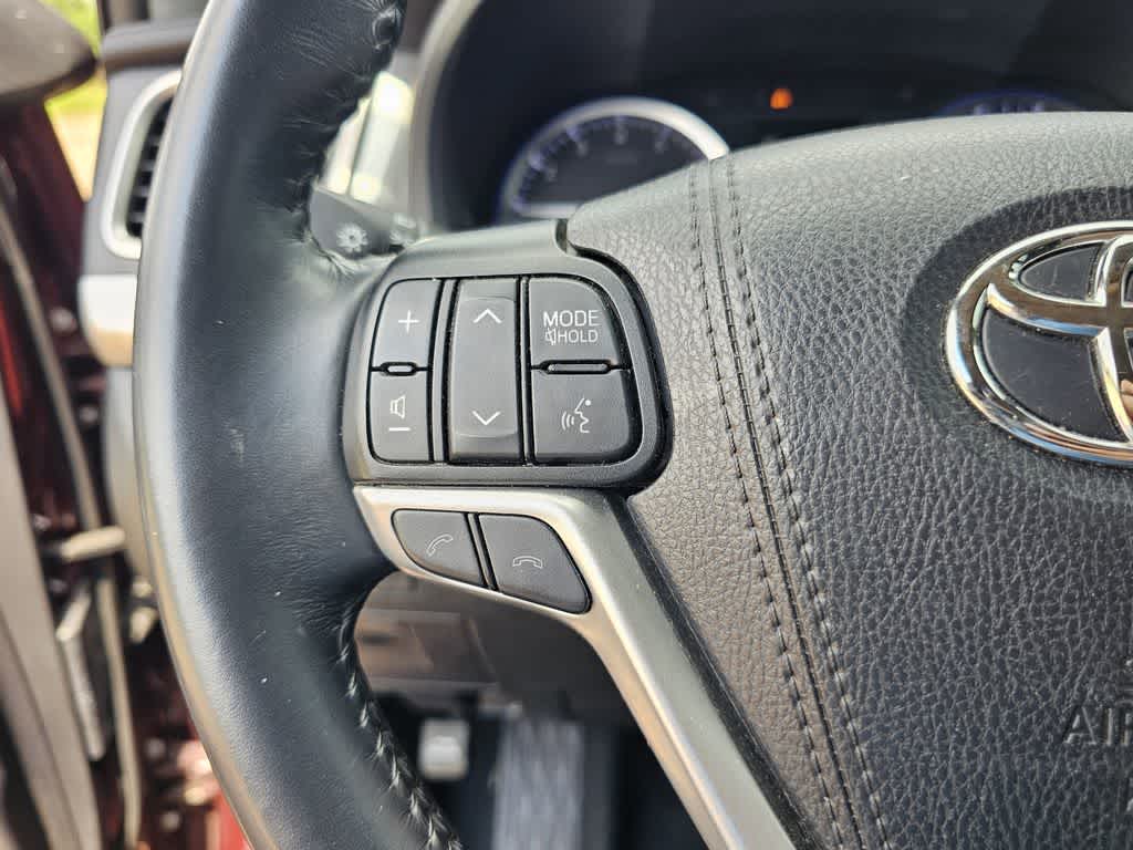 2019 Toyota Highlander XLE photo 22