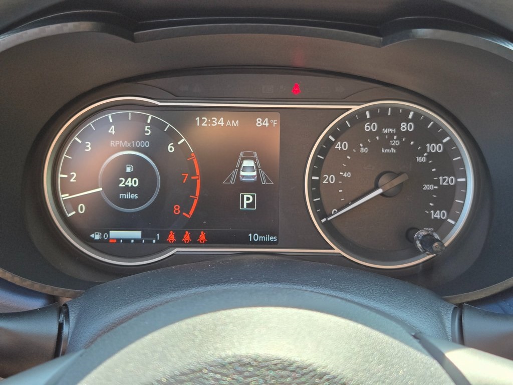 2025 Nissan Versa SV photo 17