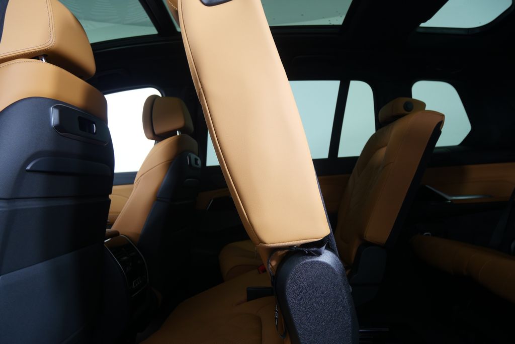 2026 Bmw X7 xDrive40i photo 16