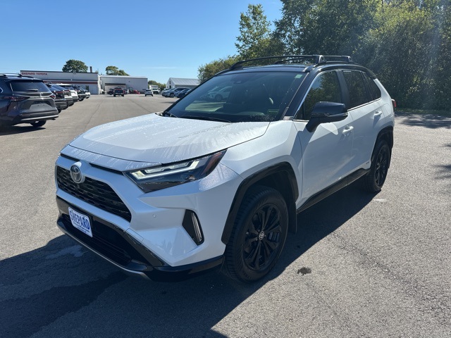 2023 Toyota RAV4 Hybrid XSE photo 3