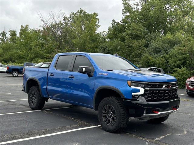 2024 Chevrolet Silverado 1500 ZR2 photo 3