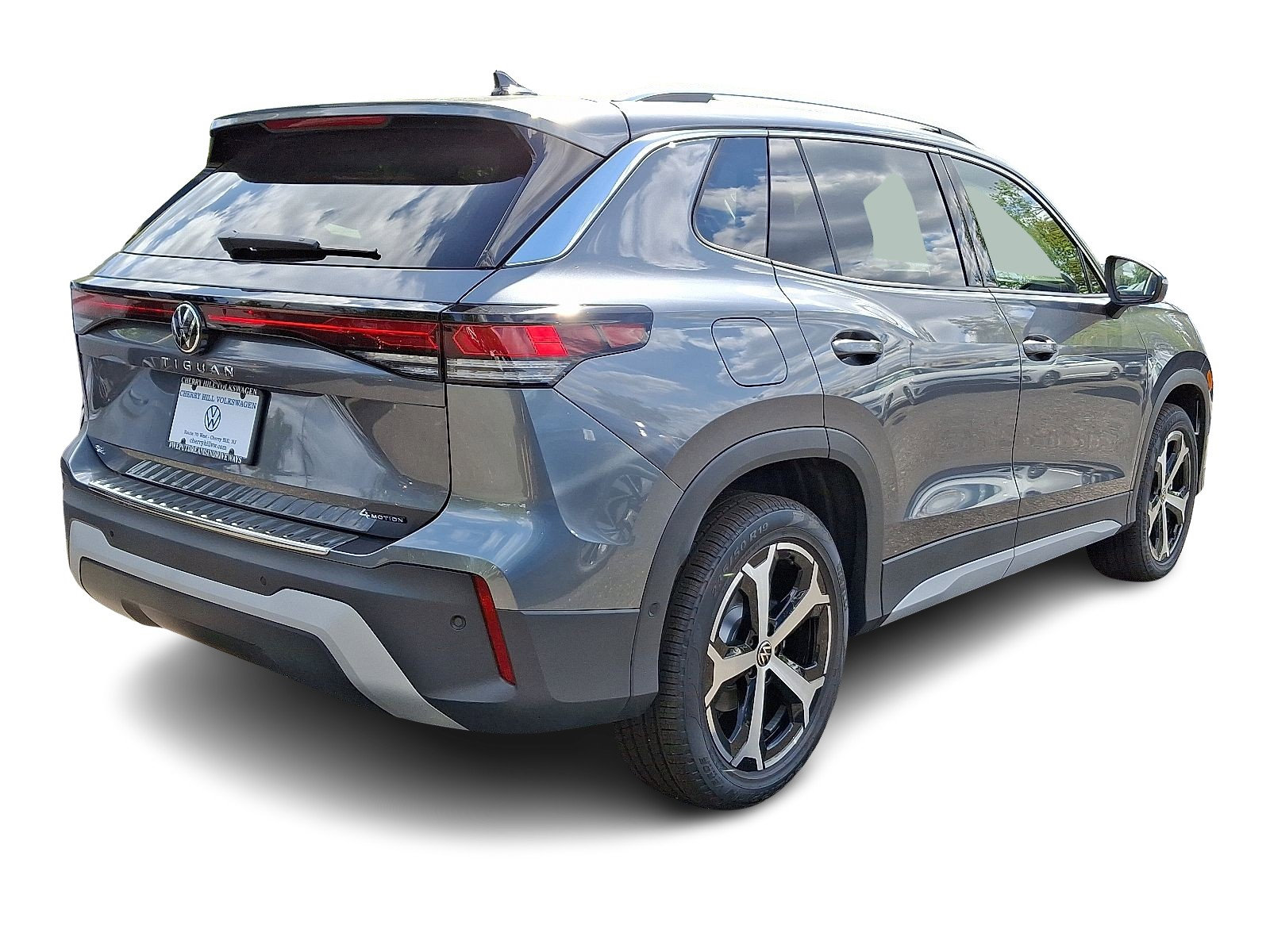 2025 Volkswagen Tiguan SE photo 4