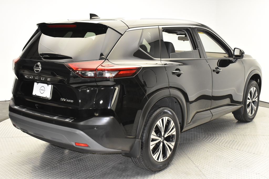 2021 Nissan Rogue SV photo 4