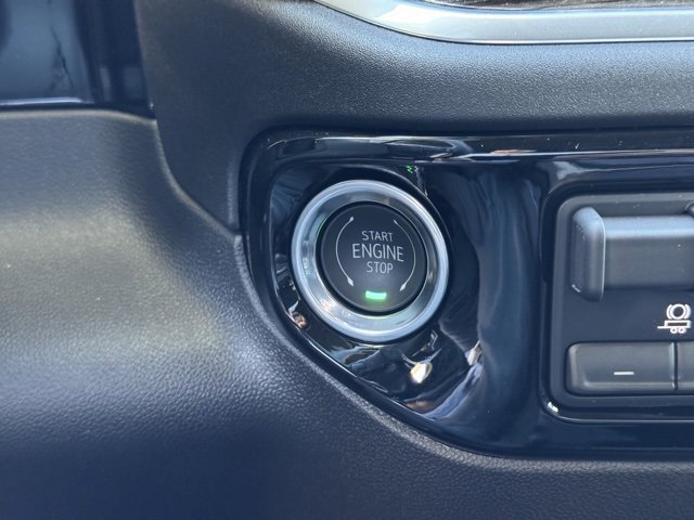 2025 Chevrolet Silverado 1500 LT photo 20