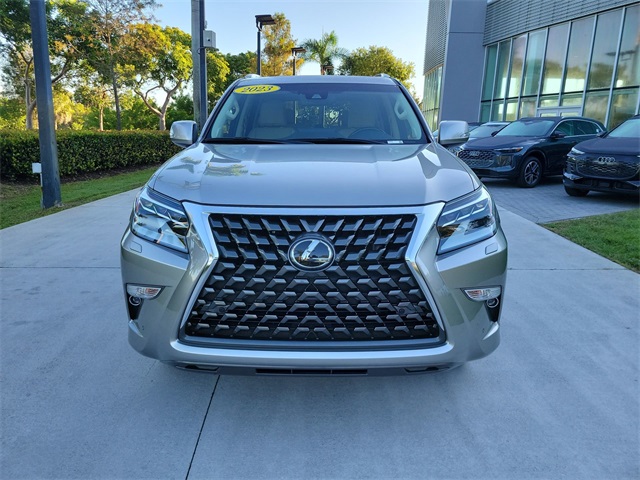 2023 Lexus GX 460 photo 2