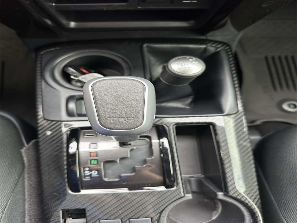2024 Toyota 4Runner TRD Off-Road photo 17