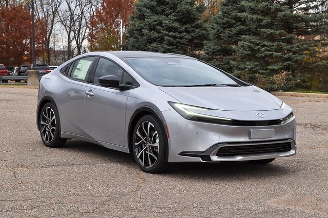 2026 Toyota Prius XSE Premium's photo
