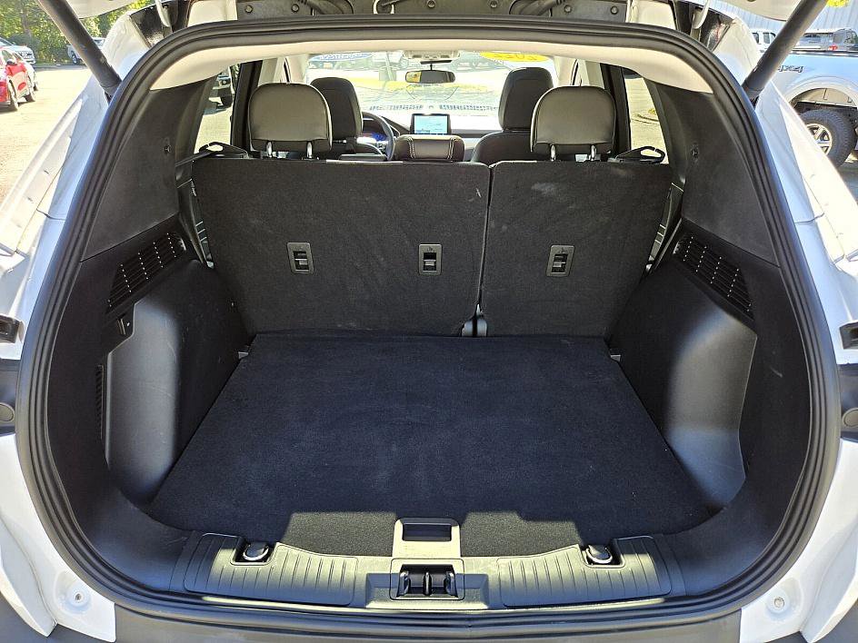 2022 Ford Escape SEL photo 14
