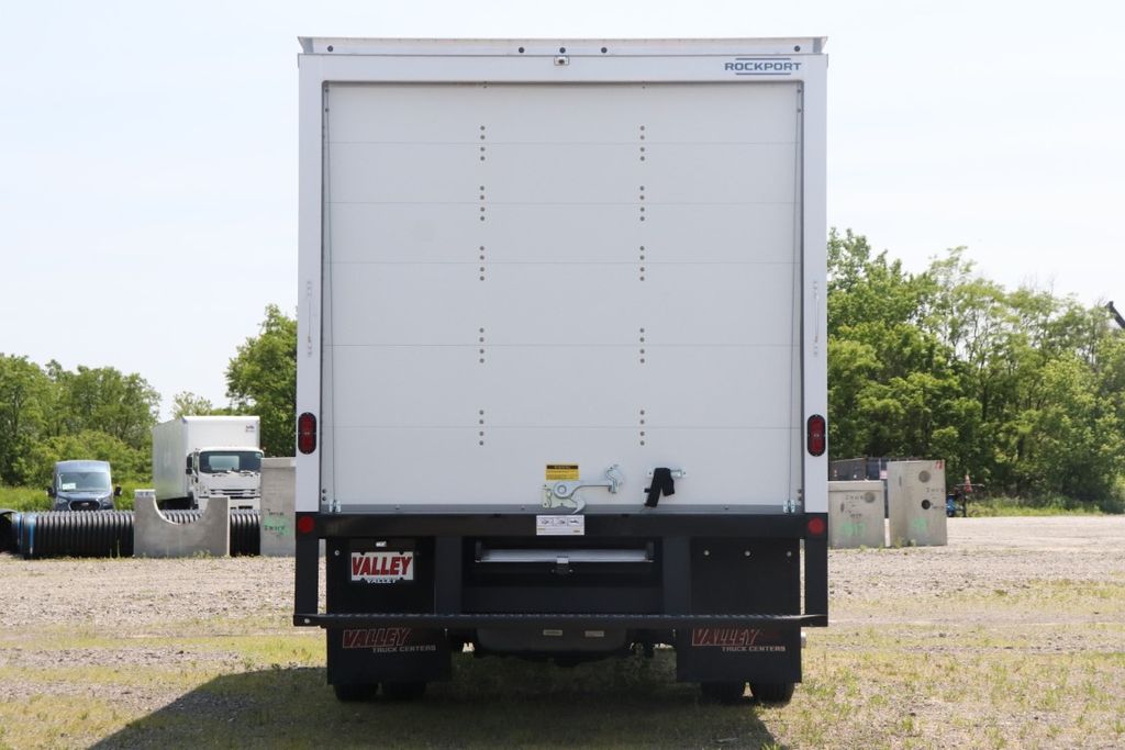 2026 Ford E-450 photo 6