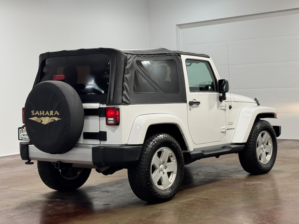 2012 Jeep Wrangler Sahara photo 3