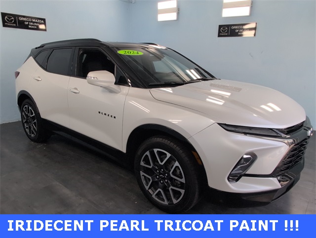 2024 Chevrolet Blazer RS photo 2