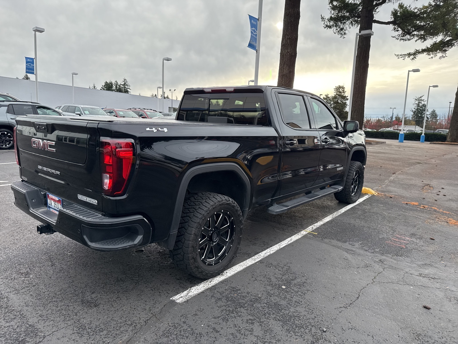 2024 Gmc Sierra 1500 Elevation photo 4