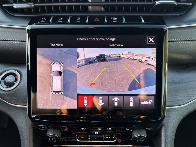 2025 Jeep Grand Cherokee Limited photo 31