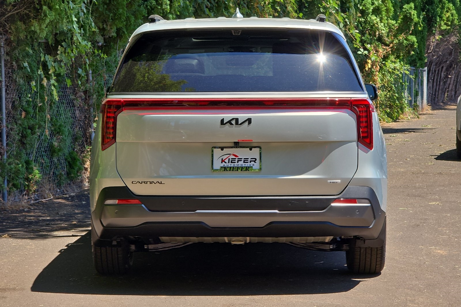 2026 Kia Carnival SX Prestige photo 4