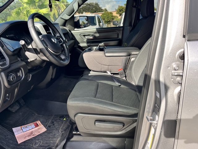 2025 Ram 1500 Tradesman photo 7