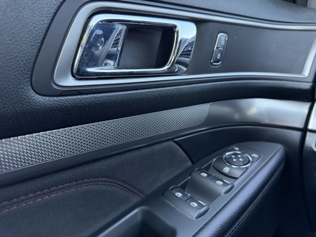 2018 Ford Explorer XLT photo 22