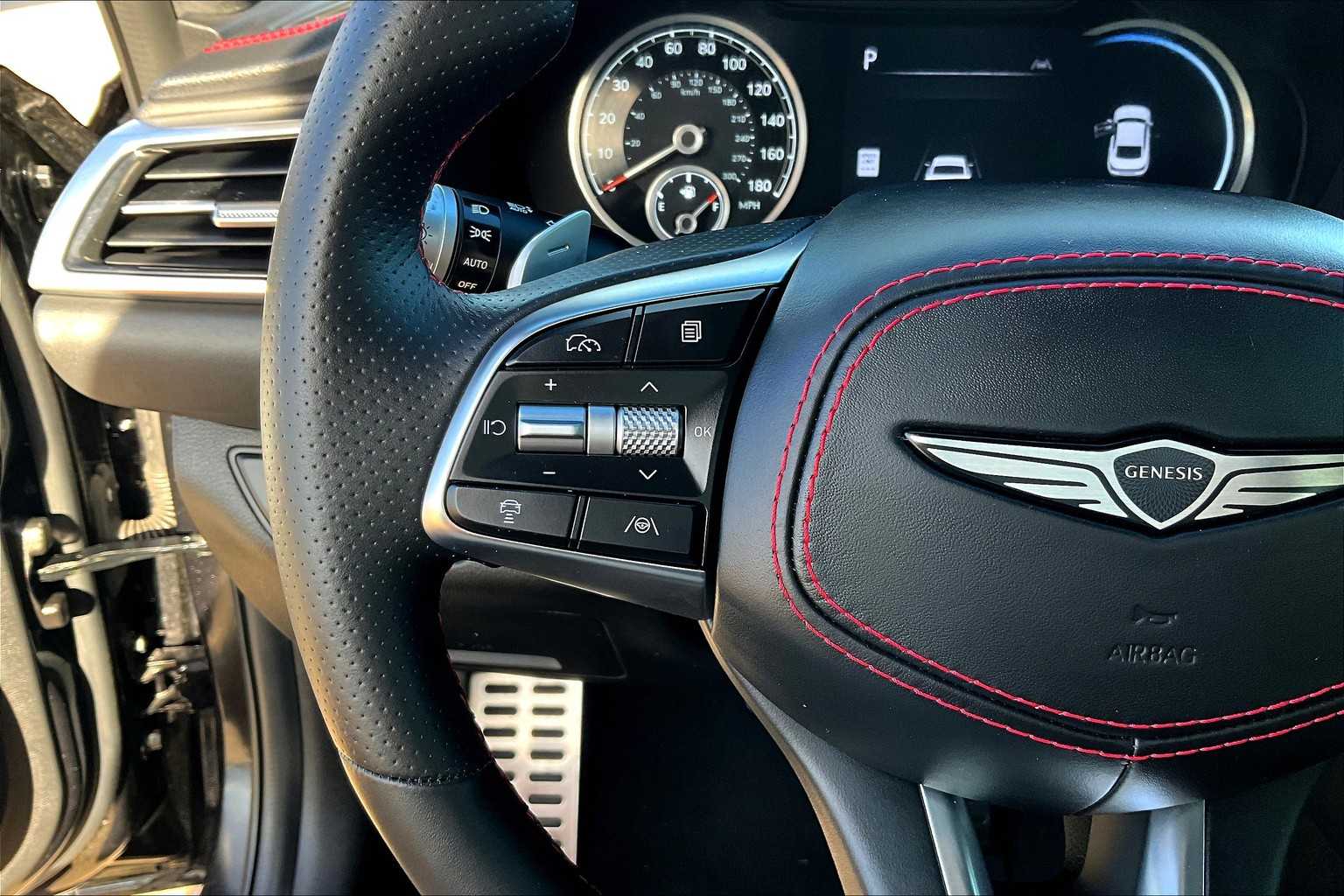 2025 Genesis G70 3.3T Sport Advanced photo 23