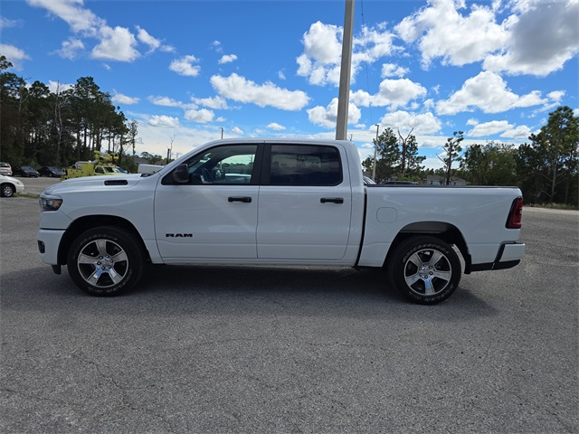 2025 Ram 1500 Tradesman photo 2