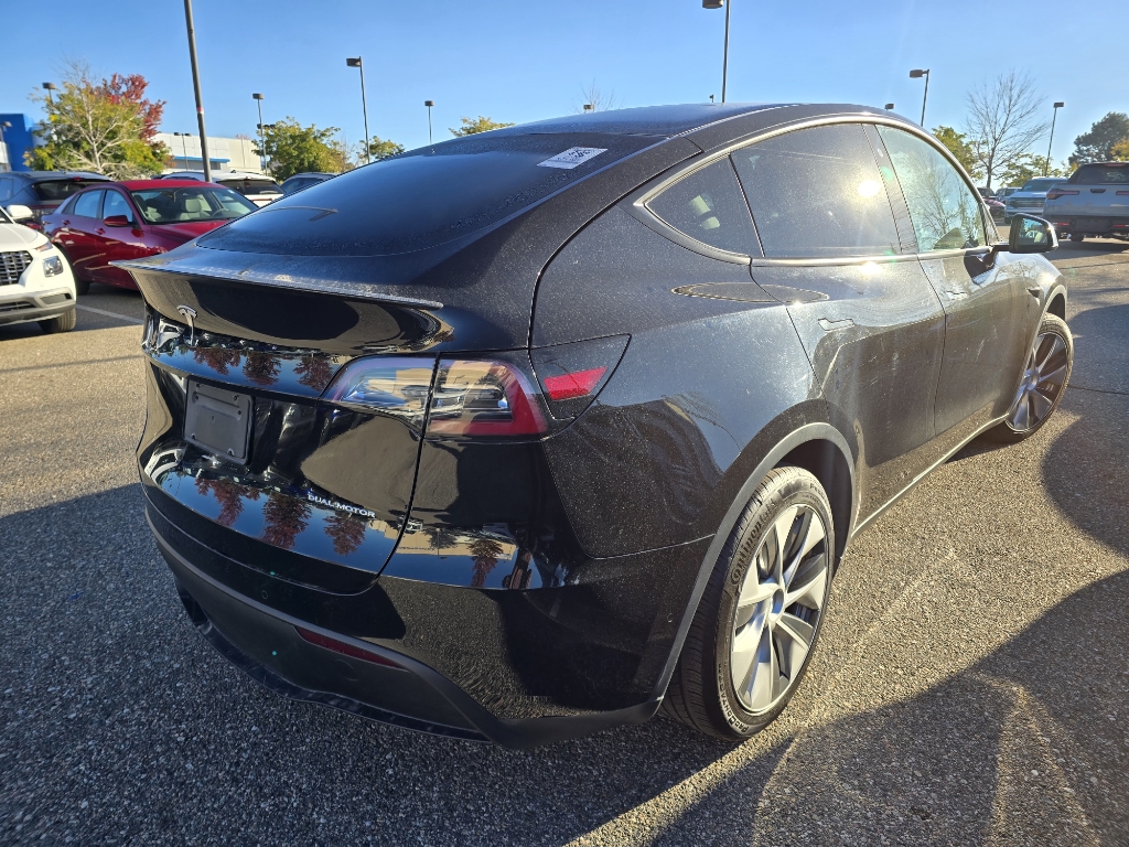 2020 Tesla Model Y Long Range photo 4