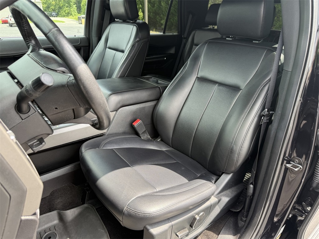2019 Ford Expedition XLT photo 18