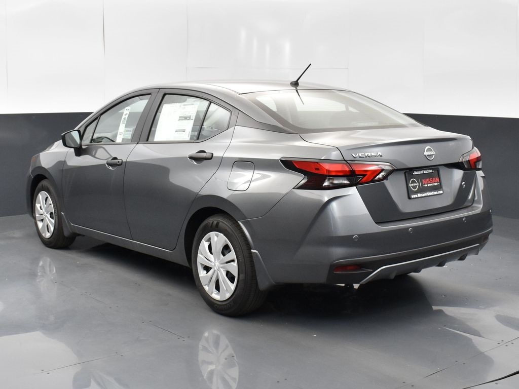 2025 Nissan Versa 1.6 S photo 5