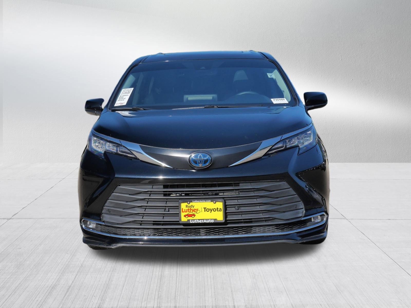 Certified 2023 Toyota Sienna XLE with VIN 5TDJRKEC6PS155281 for sale in Golden Valley, Minnesota