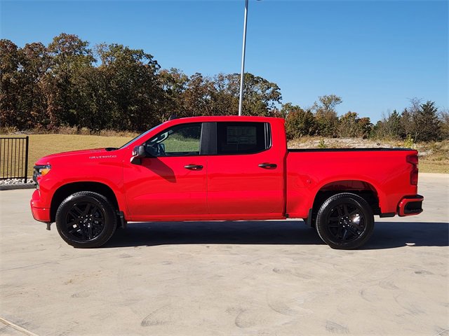 2026 Chevrolet Silverado 1500 Custom photo 3