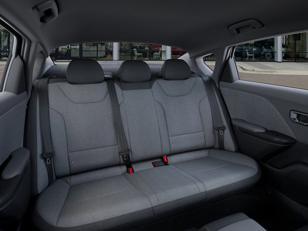 2025 Kia K4 LX photo 18