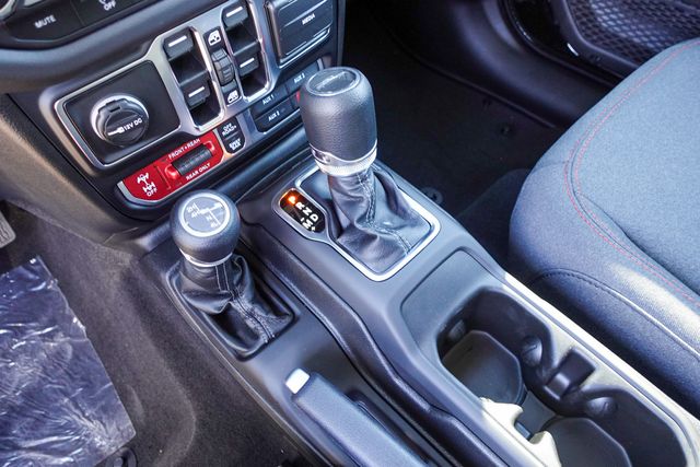 2025 Jeep Gladiator Rubicon photo 18