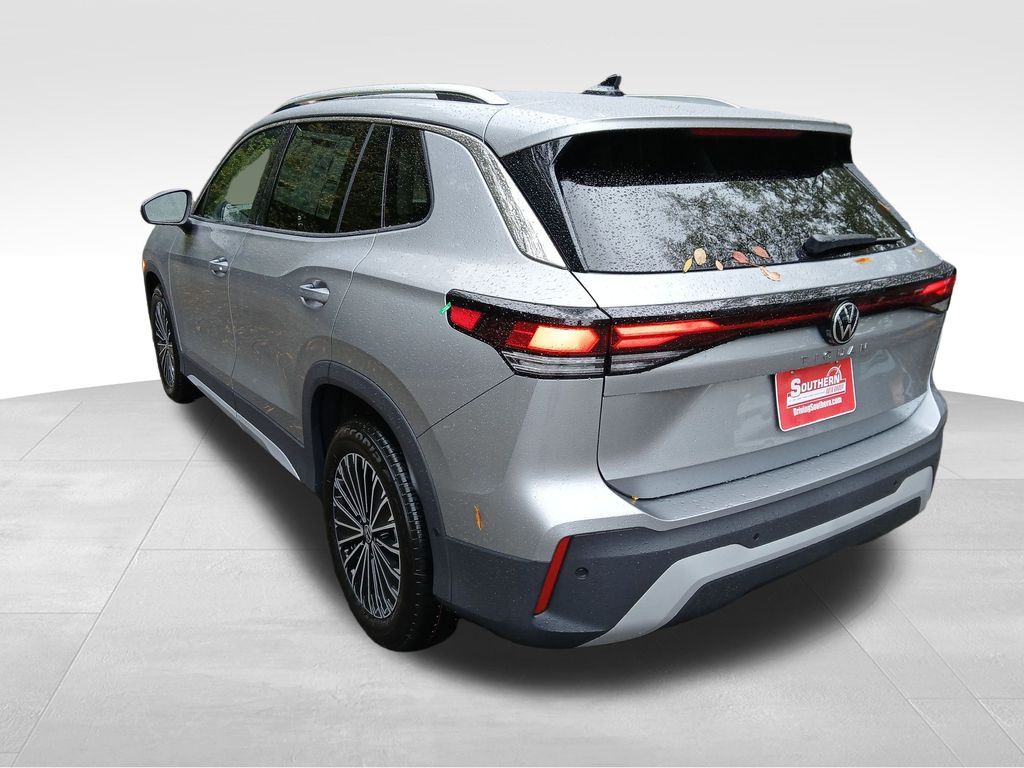 2026 Volkswagen Tiguan S photo 2