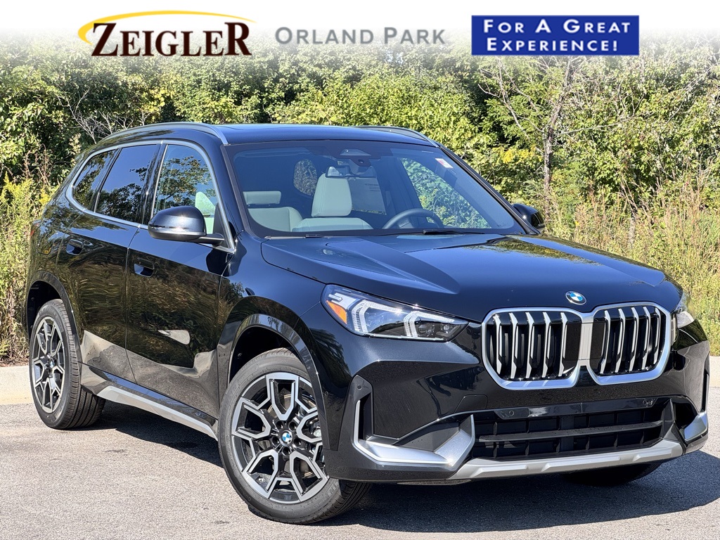 2026 BMW X1 28i's photo