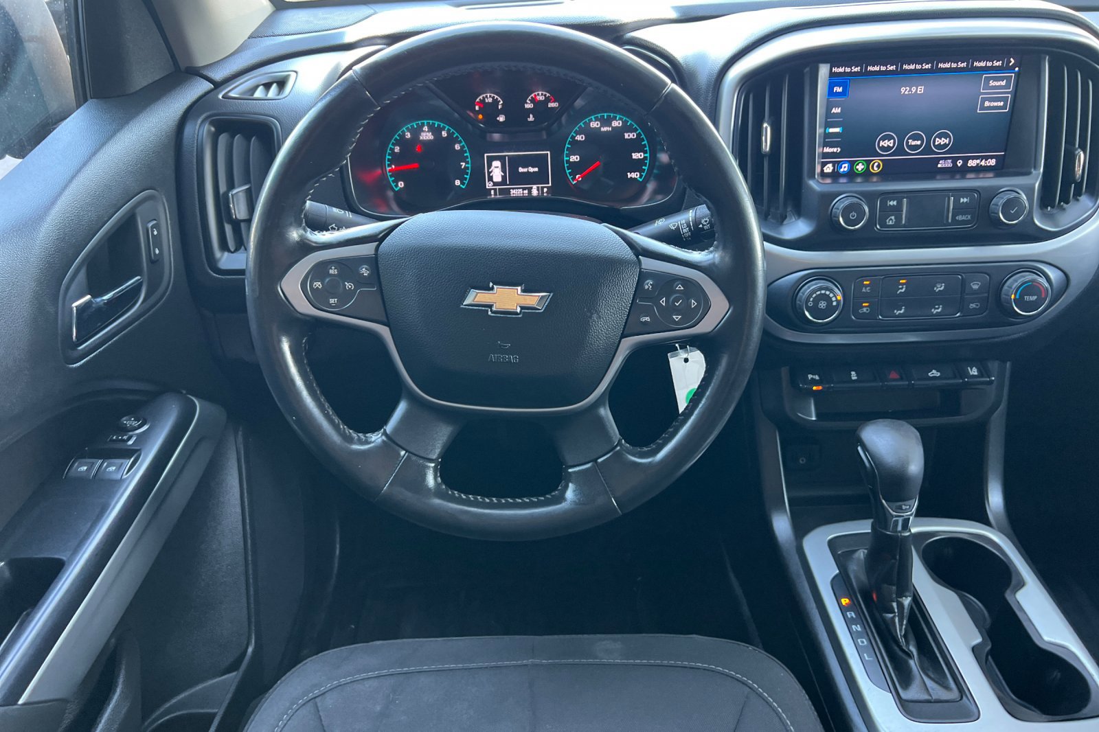 2022 Chevrolet Colorado LT photo 13