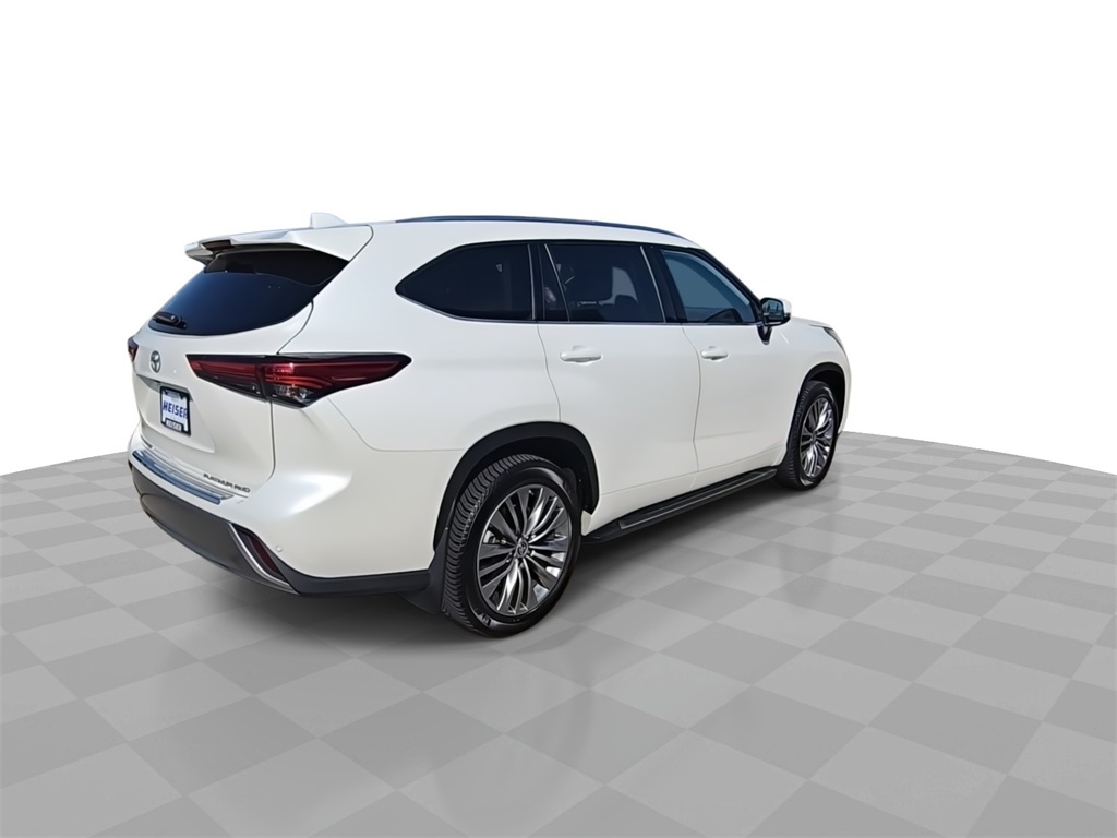 2020 Toyota Highlander Platinum photo 8