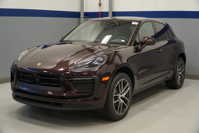 2025 Porsche Macan Base