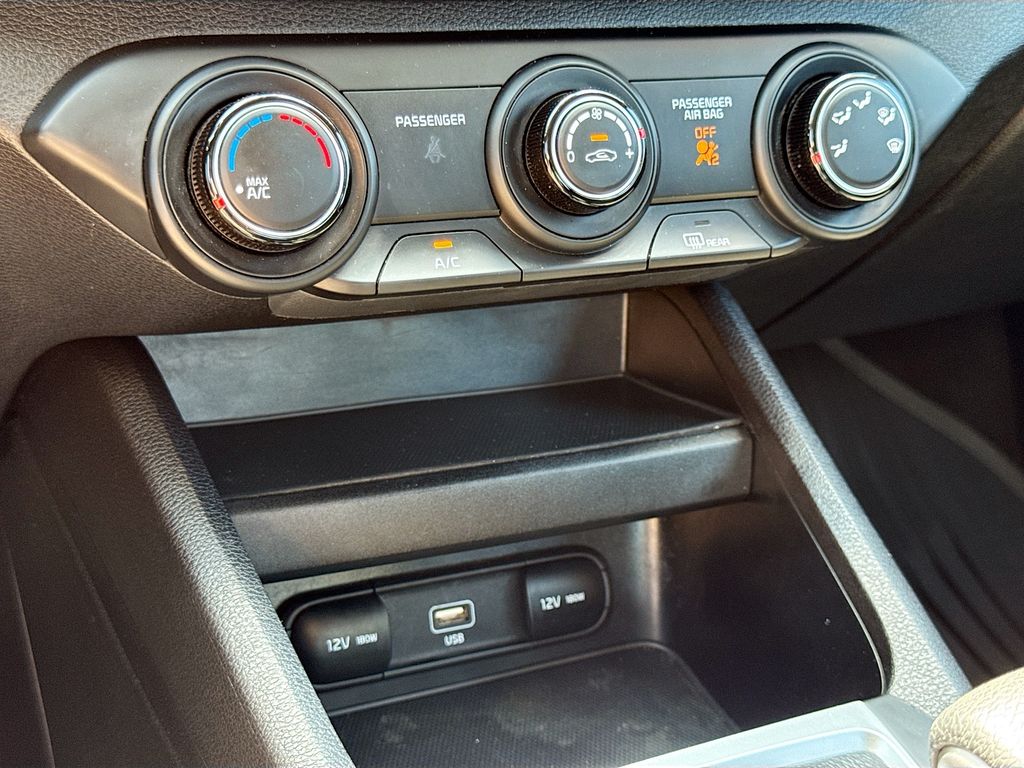 2023 Kia Forte LXS photo 27