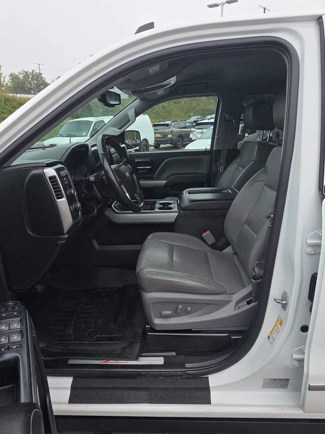 2015 Chevrolet Silverado 1500 LTZ photo 5