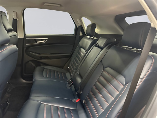 2024 Ford Edge SEL photo 13