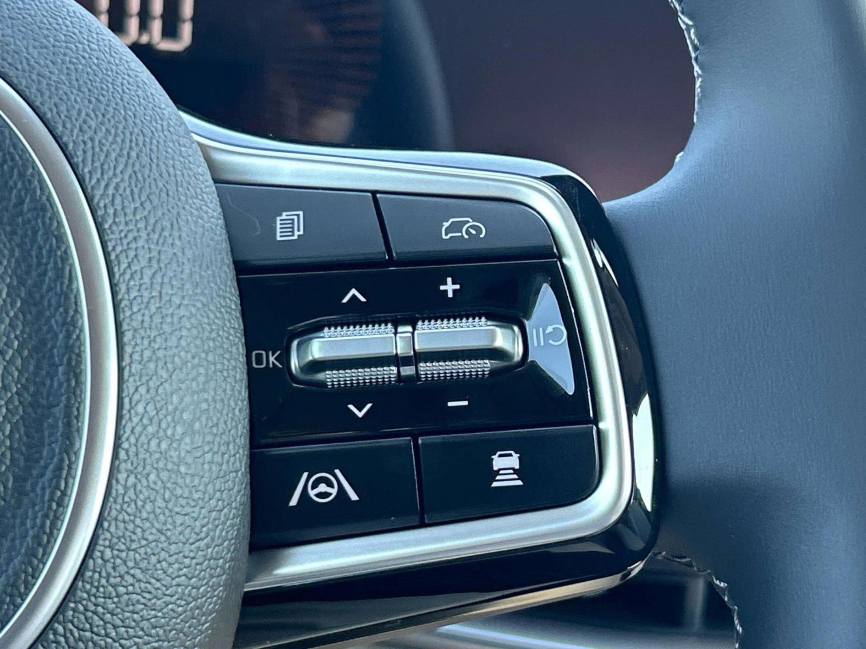 2025 Kia Sorento Hybrid EX photo 23